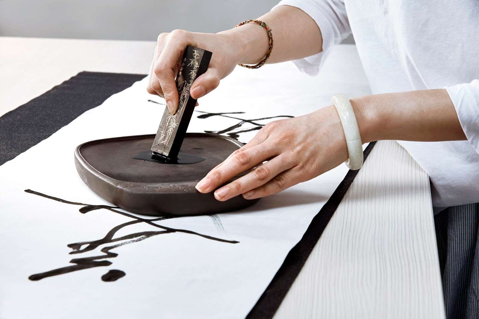 中國水墨畫作及書法的雅緻、簡潔
