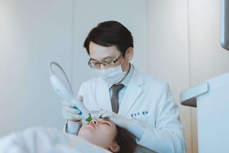 20skin黃勇學醫師使用鳳凰電波電波拉皮