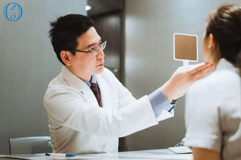 20SKIN台中四季皮膚科／二林皮膚科的施百潤醫師，擅長敏感肌、酒糟肌的治療與診斷，看診仔細親切