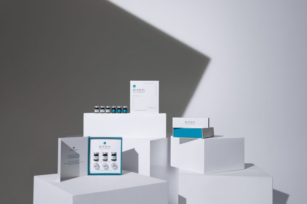 Rejuran麗珠蘭Tone-Up Booster完整產品展示，專為膚色提亮與肌膚修復設計，包含高效修復組合，適合提升肌膚緊緻度與光澤，打造健康透亮的理想膚質